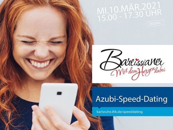 Flyer für das Azubi-Speed-Dating auf dem eine junge Frau lachend ihr Smartphone in der Hand hält