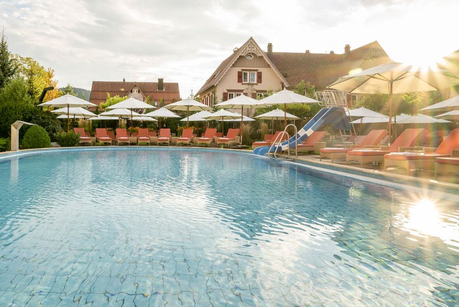 Pool Environment | Hotel Bareiss