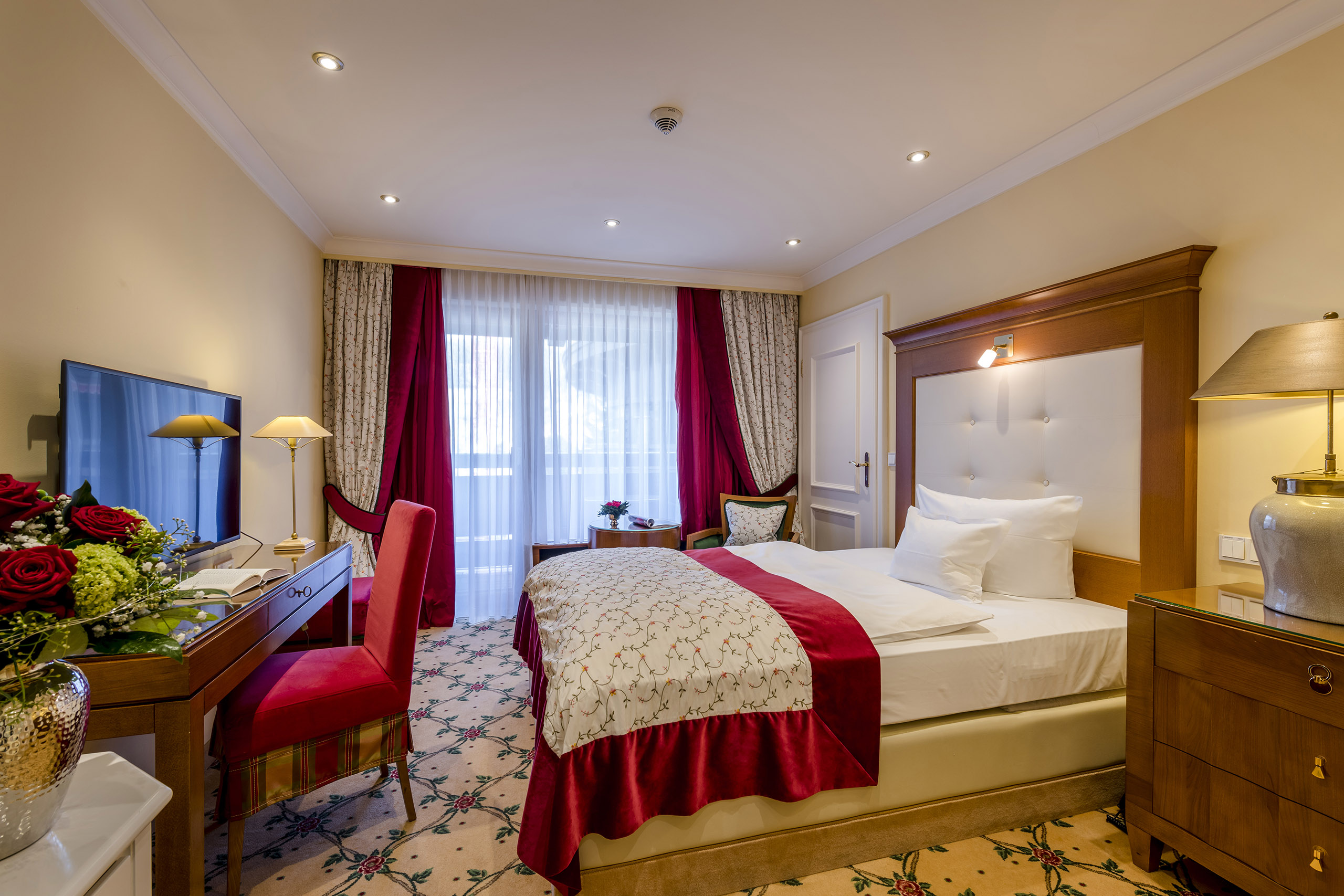 [Translate to english:] 