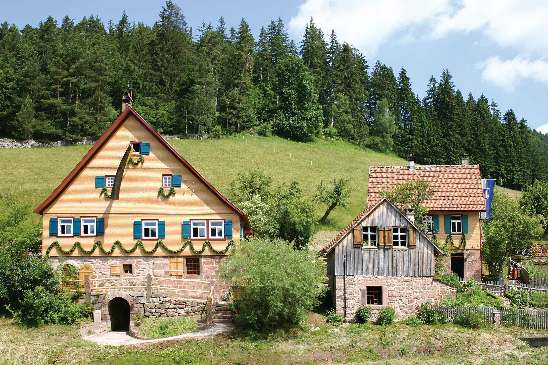 Exterior view of the Morlokhof at the 5-star Forêt-Noire hotel